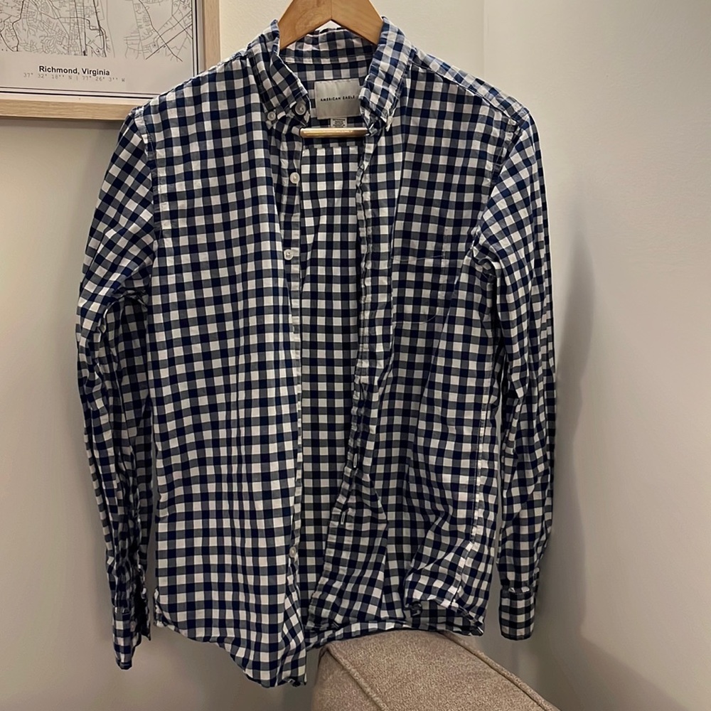 American Eagle (AE) XS Blue Checkered Men’s Button-down